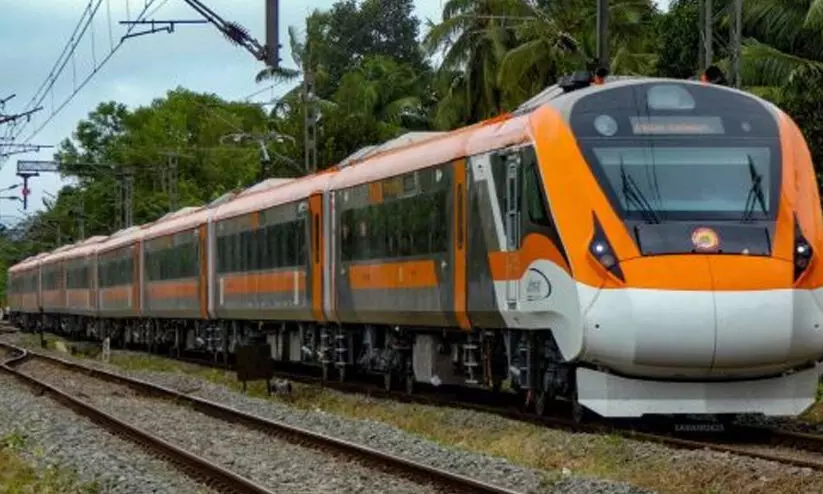  എറണാകുളം-ബംഗളൂരു വന്ദേഭാരത് സ്പെഷൽ അനുവദിച്ചു