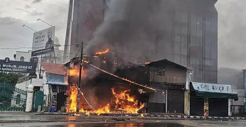  കോഴിക്കോട് മാനാഞ്ചിറയിലെ കടയിൽ തീപിടിത്തം
