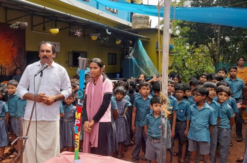  കണ്ണൂർ കുറുവ യുപി സ്കൂളിൽ ഒളിമ്പിക്സിന്റെ ഭാഗമായി പ്രത്യേക അസംബ്ലി നടന്നു