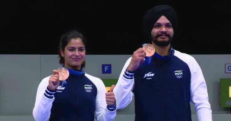  പാരിസ് ഒളിംപിക്സില്‍ ഷൂട്ടിങ് ടീമിനത്തില്‍ വെങ്കലം;  ഇരട്ടമെഡല്‍ ആദ്യ ഇന്ത്യന്‍ താരമായി മനു ഭാക്കര്‍