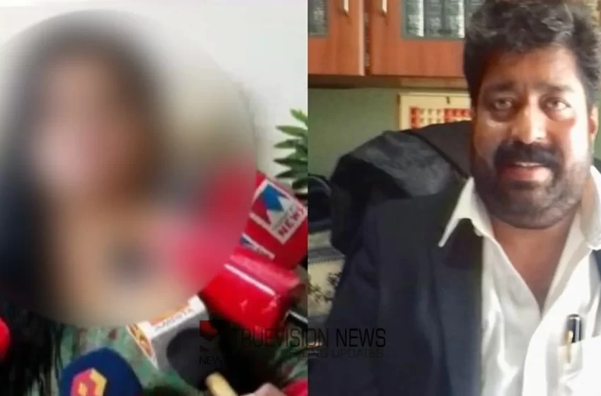  നടിയുടെ പരാതി; കോൺഗ്രസ് നേതാവ് അഡ്വ. വി എസ് ചന്ദ്രശേഖരനെതിരെ കേസ്