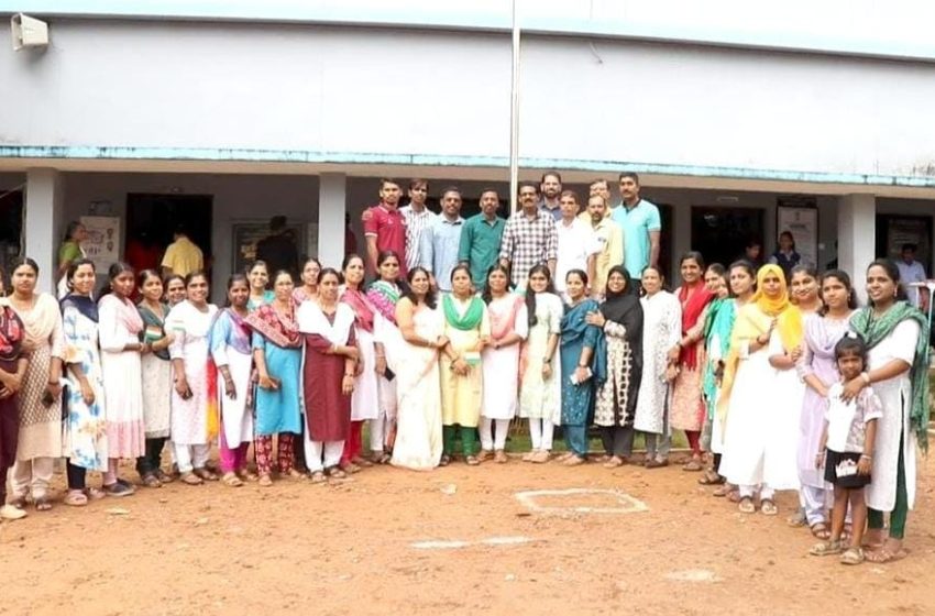  കണ്ണപുരം മിനി പാർക്ക് ക്ലബ്ബിന്റെ നേതൃത്വത്തിൽ ചെറുകുന്ന് ഗേൾസ് ഹയർസെക്കൻഡറി സ്കൂളിന് കൊടിമരം നിർമ്മിച്ച് നൽകി