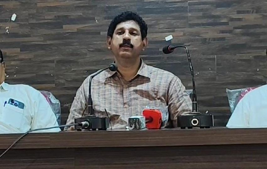  ജില്ലയിൽ സി.പി.എം സംഘർഷമുണ്ടാക്കുന്നുവെന്ന് ബി.ജെ.പി കണ്ണൂർ ജില്ലാ പ്രസിഡൻ്റ് എൻ. ഹരിദാസ്