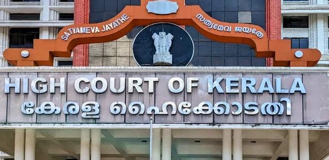  പാനൂരില്‍ സിപിഎം പ്രവര്‍ത്തകനെ വെട്ടിക്കൊലപ്പെടുത്തിയ കേസ്; പ്രതികളായ ആർഎസ്എസ് പ്രവർത്തകരുടെ ജീവപര്യന്തം ശരിവച്ച് ഹൈക്കോടതി