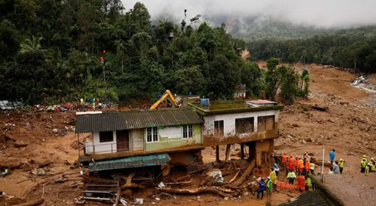  വയനാട് ദുരന്തം; മഹാരാഷ്ട്ര സർക്കാർ 10 കോടി രൂപ വാഗ്ദാനം ചെയ്തു