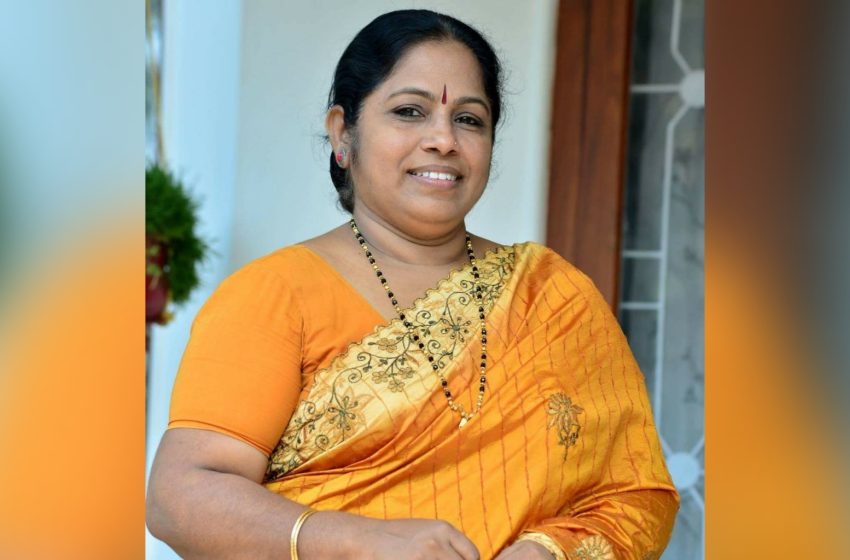  2024 ലെ ഒ.കെ കുറ്റിക്കോൽ അവാർഡ് പ്രശസ്ത നാടക നടി രജിതാ മധുവിന്