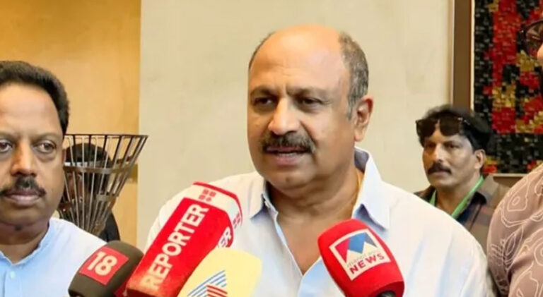  ഹേമ കമ്മിറ്റി റിപ്പോര്‍ട്ട് പഠിച്ച ശേഷം പ്രതികരിക്കാമെന്ന് അമ്മ ജനറല്‍ സെക്രട്ടറി നടന്‍ സിദ്ധിഖ്