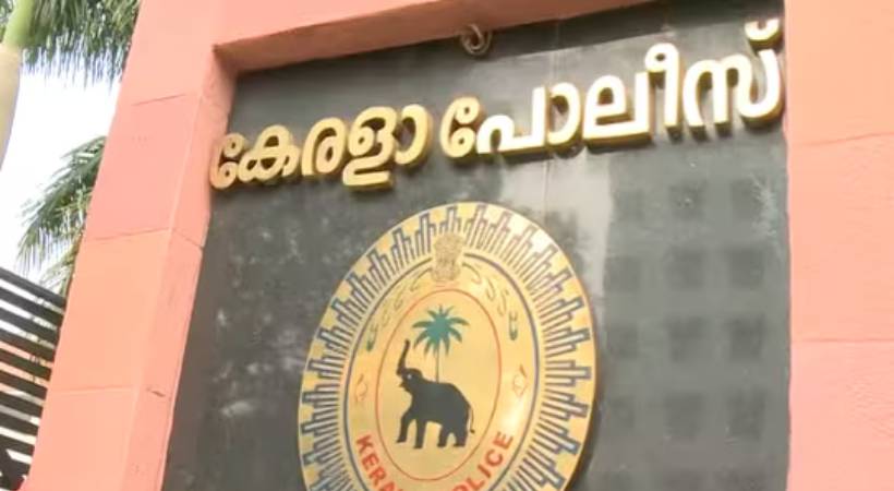  പൊലീസ് തലപ്പത്ത് അഴിച്ചുപണി; മലപ്പുറം എസ്പി എസ് ശശിധരനെ വിജിലൻസിലേക്ക് മാറ്റി