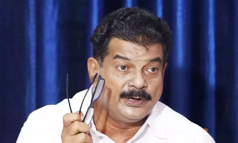  പുതിയ പാർട്ടിയുമായി കണ്ണൂരിൽനിന്നുള്ള പ്രബല സി.പി.എം നേതാവ് സഹകരിക്കും; പി.വി അൻവർ എം.എൽ.എ