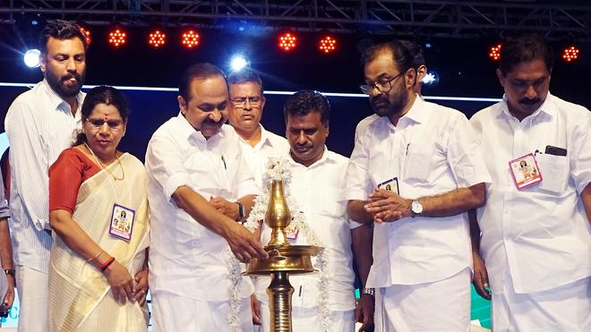  കണ്ണൂർ നഗരത്തിന് ഇനി ആഘോഷരാവുകൾ; കണ്ണൂർ ദസറയ്ക്ക് തുടക്കം