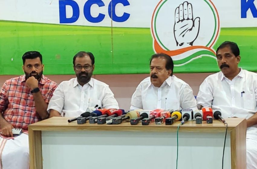  മുഖ്യമന്ത്രി ഉടഞ്ഞ വിഗ്രഹമാണെന്ന് എ.ഐ.സി.സി പ്രവർത്തകസമിതി അംഗം രമേശ് ചെന്നിത്തല