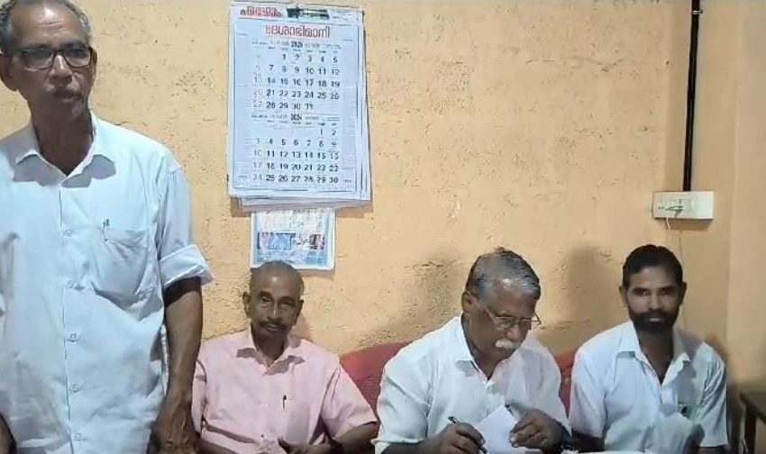  കേരള ക്ലേയ്സ് ആന്റ്‌ സെറാമിക്ക് യൂനിറ്റിൽനിന്നും വിരമിച്ച ജീവനക്കാരുടെ സംഗമം പഴയങ്ങാടിയിൽ നടന്നു