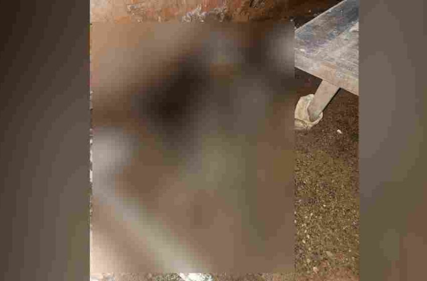  കോഴിക്കോട് നാദാപുരത്ത് വീടിനകത്ത് മൃതദേഹം പുഴുവരിച്ച നിലയില്‍