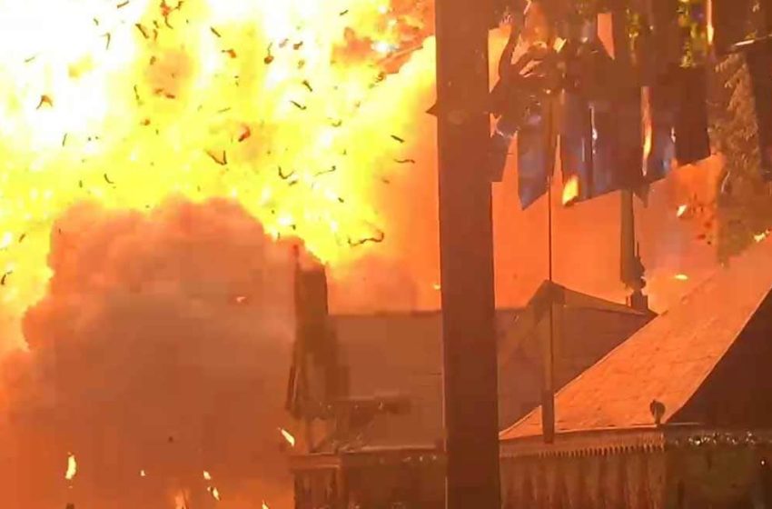  നീലേശ്വരത്ത് ക്ഷേത്ര ഉത്സവത്തിനിടെ വെടിക്കെട്ട് പുരയ്ക്ക് തീപിടിച്ചു; 154 പേര്‍ക്ക് പരിക്ക്