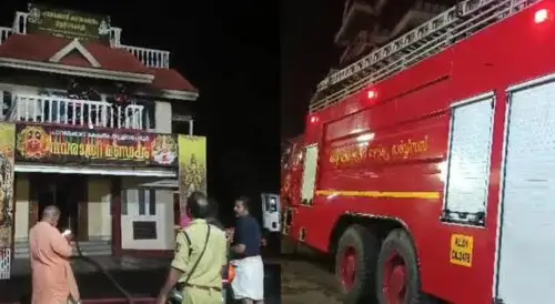  തൃശൂർ പാറമേക്കാവ് ക്ഷേത്രത്തിന്റെ ഭക്ഷണം വിതരണം ചെയ്യുന്ന അഗ്രശാലയില്‍ തീപിടിത്തം
