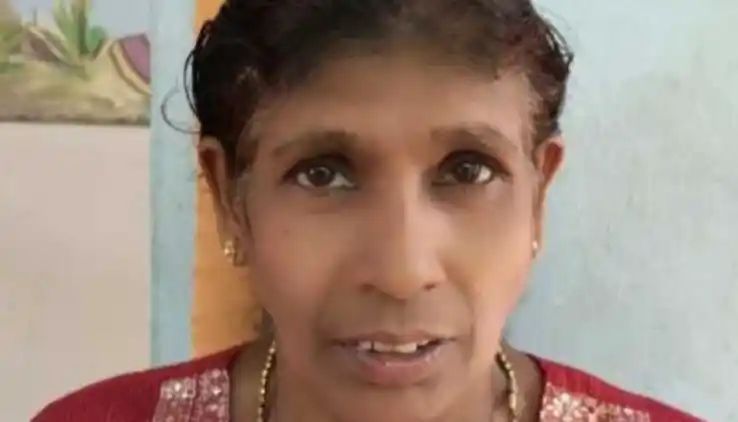  കണ്ണൂരിൽ പൊട്ടിവീണ വൈദ്യുതി ലൈനില്‍നിന്ന് ഷോക്കേറ്റ് വീട്ടമ്മ മരിച്ചു
