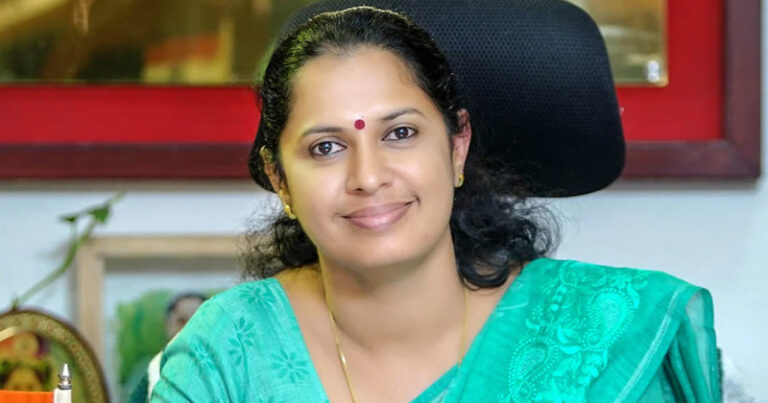  എഡിഎം നവീൻ ബാബുവിന്‍റെ ആത്മഹത്യാ; പി.പി ദിവ്യ ഇന്ന് കീഴടങ്ങിയേക്കുമെന്ന അഭ്യൂഹം ശക്തം