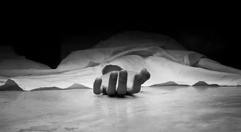  ചോറ്റാനിക്കരയില്‍ നാലംഗ കുടുംബം മരിച്ച നിലയില്‍; സാമ്പത്തിക പ്രശ്‌നം മൂലമുള്ള ആത്മഹത്യ എന്നാണ് വിവരം