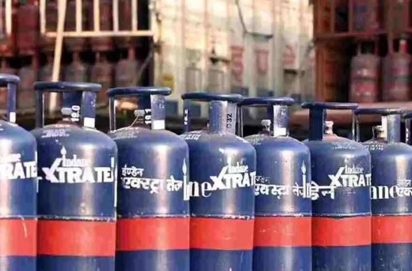  വാണിജ്യ ആവശ്യത്തിനുള്ള പാചക വാതക സിലിണ്ടറിന്റെ വില വീണ്ടും കൂട്ടി