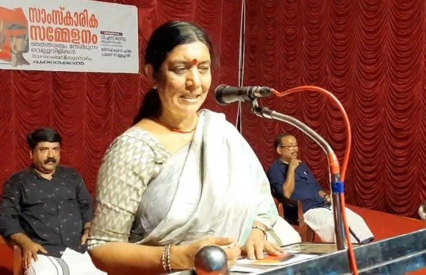  സി പി ഐ എം അഞ്ചരക്കണ്ടി ഏരിയാ സമ്മേളനത്തിൻ്റെ ഭാഗമായി ചക്കരക്കല്ലിൽ  സാംസ്കാരിക സമ്മേളനം നടന്നു