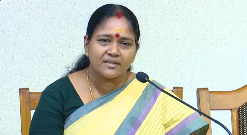  തിരൂർ സതീശൻ ഉന്നയിച്ച ആരോപണങ്ങൾക്ക് പിന്നിൽ താനല്ലെന്ന് ശോഭ സുരേന്ദ്രൻ