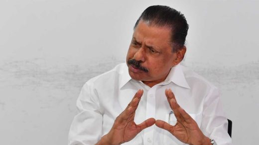  നീലേശ്വരം വെടിക്കെട്ട് ദുരന്തത്തിൽ മരിച്ചവരുടെ വീടുകൾ എം.വി.ഗോവിന്ദൻ മാസ്റ്റർ സന്ദർശിച്ചു
