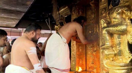  മറ്റൊരു തീര്‍ത്ഥാടന കാലത്തിന് കൂടി തുടക്കം കുറിച്ച് ശബരിമല ക്ഷേത്രനട തുറന്നു