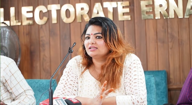  സിനിമ നിര്‍മാതാക്കളുടെ സംഘടനയായ പ്രൊഡ്യൂസേഴ്‌സ് അസോസിയേഷനില്‍ നിന്ന് സാന്ദ്ര തോമസ് പുറത്ത്