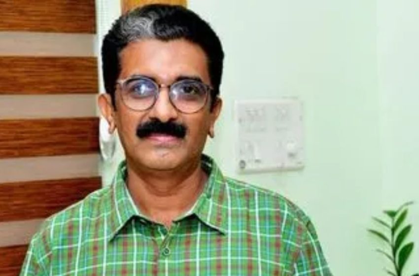  നവീന്‍ ബാബുവിൻ്റെ മരണം; കുടുംബത്തിൻ്റെ ഹര്‍ജിയില്‍ ജില്ലാ കളക്ടര്‍ക്കും ടി വി പ്രശാന്തിനും നോട്ടീസ്
