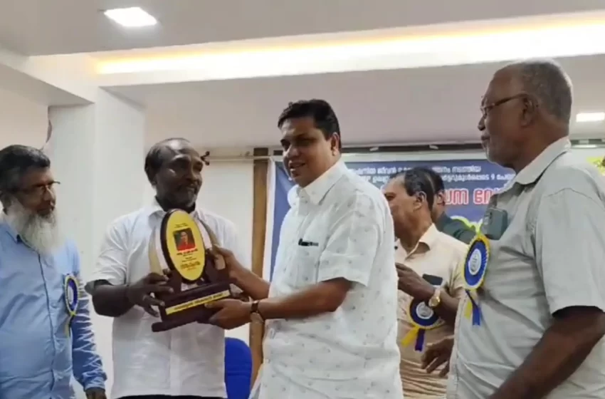  തലശ്ശേരിയിൽ റെയിൽവേ സ്റ്റേഷനിൽ ജീവൻ രക്ഷാപ്രവർത്തനം നടത്തിയവരെ ആദരിച്ചു