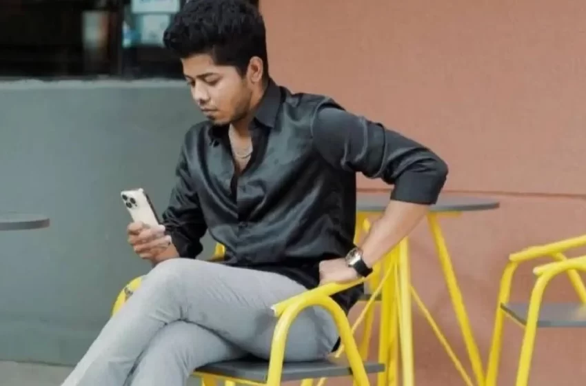  കോഴിക്കോട് ബീച്ച് റോഡിൽ റീൽസ് ചിത്രീകരണത്തിനിടെ കാർ ഇടിച്ച് യുവാവിന് ദാരുണാന്ത്യം