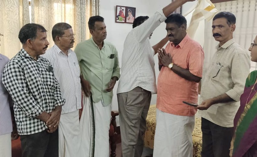 ഡിസംമ്പർ 17 പെൻഷൻ ദിനമായി ആചരിക്കുന്നതിന്റെ ഭാഗമായി കെ എസ് എസ് പി എ സീനയർ അംഗങ്ങളെ ആദരിച്ചു