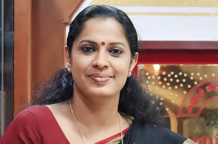  പി പി ദിവ്യക്കും കുടുംബാംഗങ്ങൾക്കെതിരെ സോഷ്യൽ മീഡിയയിലൂടെ അധിക്ഷേപം; പി. പി ദിവ്യ പൊലിസിൽ പരാതി നൽകി