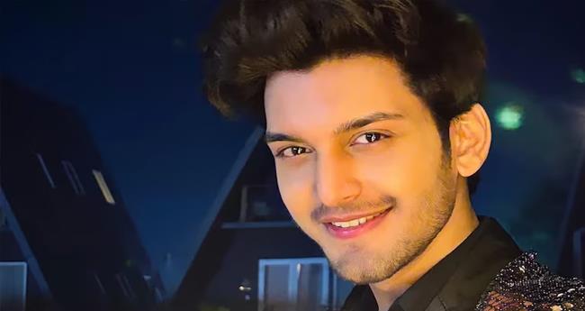  ടെ​ലി​വി​ഷ​ൻ താ​രം അ​മ​ൻ ജ​യ്സ്വാ​ൾ വാ​ഹ​നാ​പ​ക​ട​ത്തി​ൽ മ​രി​ച്ചു