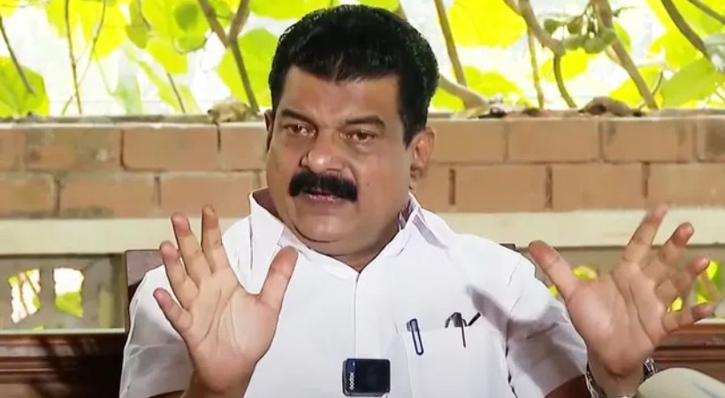  ആലുവ 11 ഏക്കര്‍ ഭൂമി അനധികൃതമായി പോക്കുവരവ് നടത്തി സ്വന്തമാക്കി; പി വി അന്‍വറിനെതിരെ വിജിലന്‍സ്