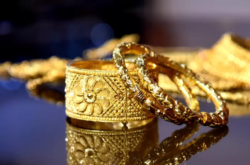  സംസ്ഥാനത്ത് സ്വർണവിലയിലെ കുതിപ്പ് തുടരുന്നു; പവന് 200 രൂപ ഇന്ന് വർധിച്ചു 63,440 രൂപയായി