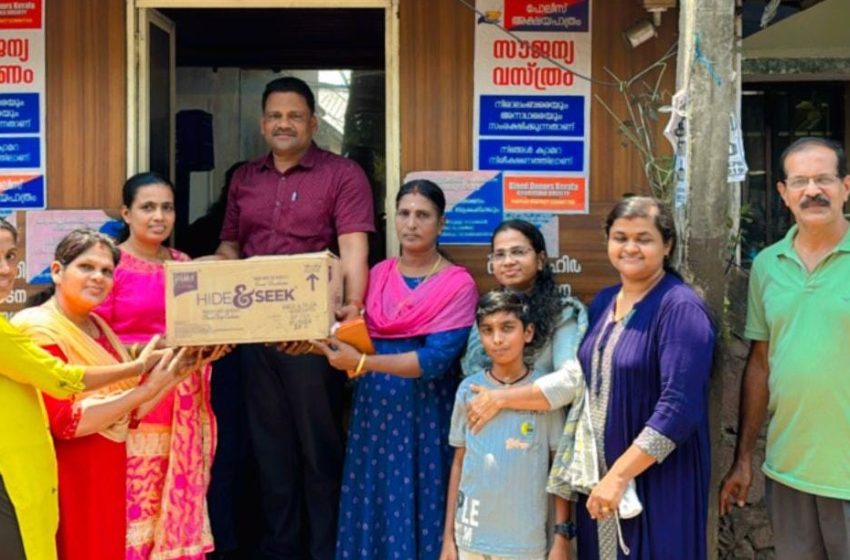  കണ്ണൂർ ടൗൺ സ്റ്റേഷന് മുമ്പിലുള്ള അന്നദാന അക്ഷയപാത്രത്തിലേക്ക്  പൊതിച്ചോറ് നൽകി