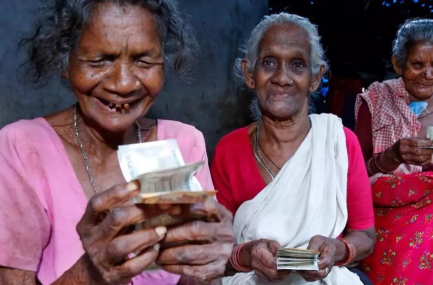  വിഷുവിനു മുന്നോടിയായി ഒരു ഗഡു ക്ഷേമ പെൻഷൻകൂടി അനുവദിച്ചു; 820 കോടി രൂപ അനുവദിച്ചുവെന്ന് മന്ത്രി കെ.എൻ. ബാലഗോപാൽ