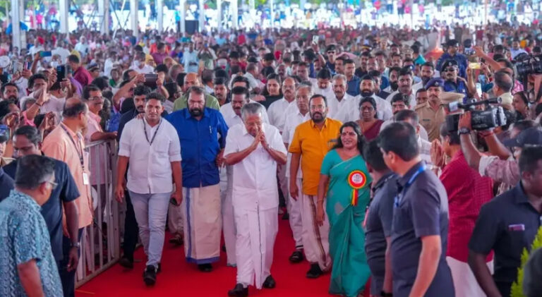  സംസ്ഥാന സർക്കാരിൻ്റെ നാലാമത് വാർഷികാഘോഷം; ജില്ലാതല അവലോകനയോഗം ഇന്ന് പത്തനംതിട്ടയിൽ നടക്കും
