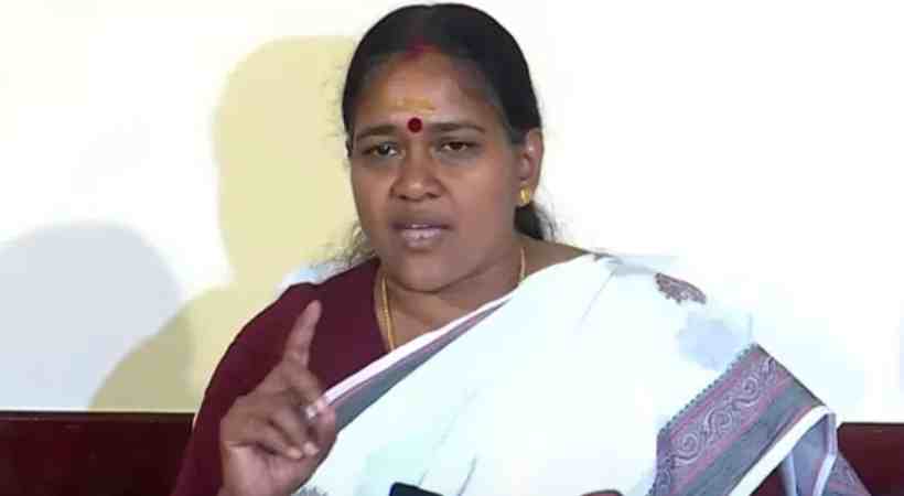  ശോഭ സുരേന്ദ്രന്റെ വീടിന് പരിസരത്ത് പൊട്ടിയത് പടക്കമെന്ന് പൊലീസ്; മൂന്ന് യുവാക്കൾ കസ്റ്റഡിയിൽ