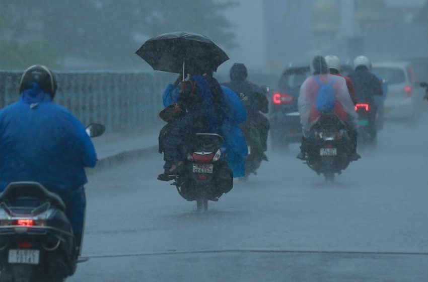  സംസ്ഥാനത്ത് ഇന്നും അതി തീവ്ര മഴ;  കണ്ണൂർ ഉൾപ്പെടെ മൂന്ന് ജില്ലകളിൽ റെഡ് അലർട്ട്