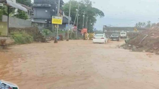  സംസ്ഥാനത്ത് വടക്കന്‍ ജില്ലകളില്‍ മഴ ശക്തം; വയനാട് മേപ്പാടി ഉള്‍പ്പെടെയുള്ള പഞ്ചായത്തുകളില്‍ കണ്‍ട്രോള്‍ റൂം തുറന്നു