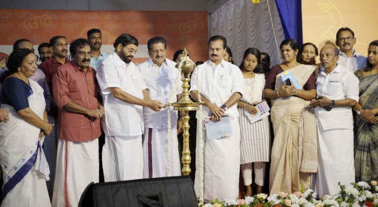  കുടുംബശ്രീ സംസ്ഥാന കലോത്സവത്തിന് കോട്ടയത്ത് ‘അരങ്ങ്’ ഉണര്‍ന്നു; മന്ത്രി വി എന്‍ വാസവന്‍ ഉദ്ഘാടനം ചെയ്തു