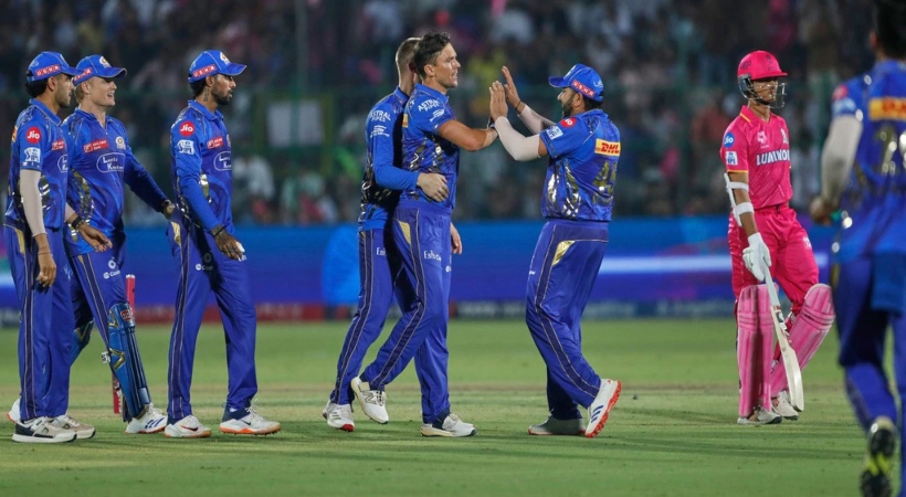  മുംബൈ ഇന്ത്യൻസിനോട് 100 റൺസിന്റെ കനത്ത പരാജയം; രാജസ്ഥാൻ റോയൽസ് പ്ലേ ഓഫ് കാണാതെ പുറത്ത്