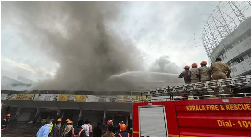  കോഴിക്കോട് പുതിയ ബസ് സ്റ്റാൻഡിലെ വൻ തീപിടുത്തം; ആറ് മണിക്കൂറിന് ശേഷം നിയന്ത്രണവിധേയം