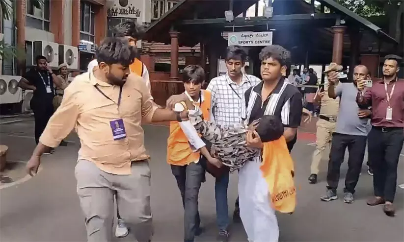  റോയല്‍ ചലഞ്ചേഴ്സ് ബംഗളൂരുവിന്റെ വിജയാഘോഷത്തിനിടെയുണ്ടായ തിക്കിലും തിരക്കിലും പെട്ട് മരിച്ചവരിൽ 10 പേരെ തിരിച്ചറിഞ്ഞു