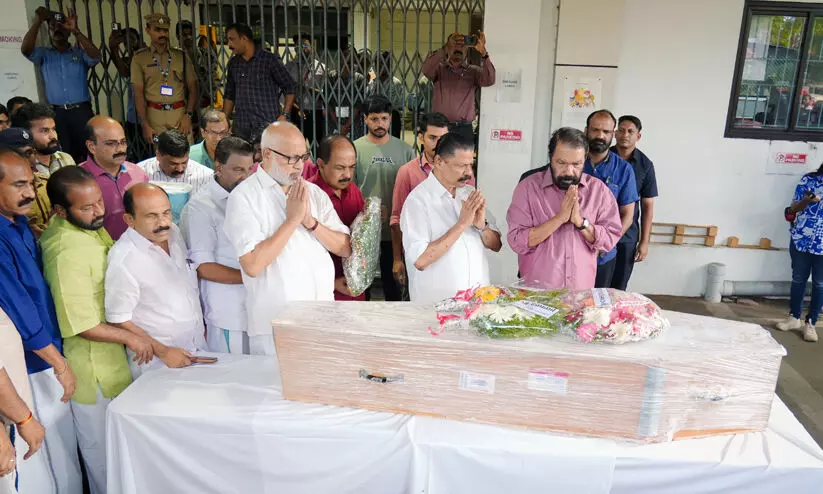  അഹമ്മദാബാദ് വിമാന ദുരന്തത്തില്‍ മരിച്ച മലയാളി നഴ്‌സ് രഞ്ജിതയുടെ മൃതദേഹം നാട്ടിലെത്തിച്ചു