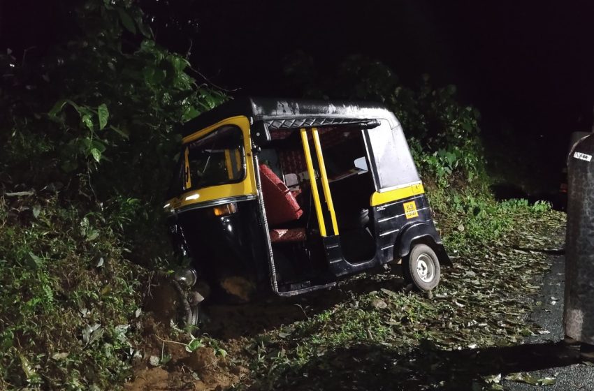  കണ്ണൂർ അടക്കാത്തോട്ടിൽ കാട്ടുപന്നി ഓട്ടോറിക്ഷയിലിടിച്ച് അപകടം; മൂന്ന് പേർക്ക് പരിക്ക്