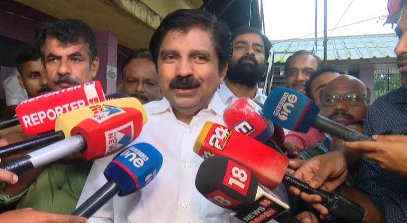  നിലമ്പൂരിൽ വിജയ പ്രതീക്ഷയിൽ യുഡിഎഫ് സ്ഥാനാർത്ഥി ആര്യാടൻ ഷൗക്കത്ത്