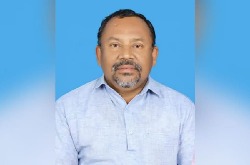  പടിയൂർ ഗവ: ഐ ടി ഐ പ്രിൻസിപ്പാളും പൊതുപ്രവർത്തകനുമായ നാരായണൻ കുഞ്ഞിക്കണ്ണോത്ത് സർക്കാർ സർവ്വീസിൽ നിന്ന് പടിയിറങ്ങി